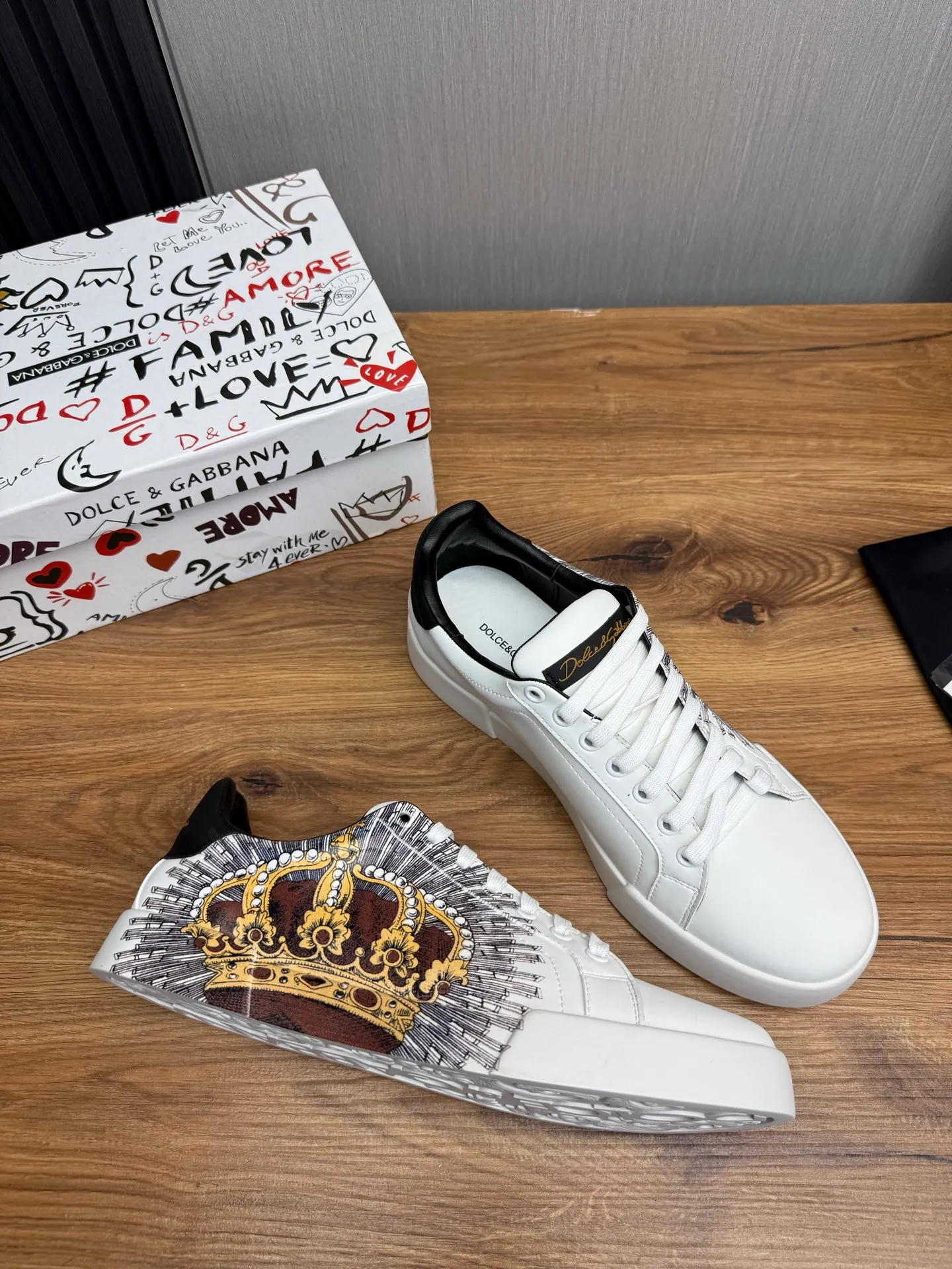 Men's men's shoes 💰480💰 Dolce & gabbana (DG) official website synchronized new models 💥1 fashion hot models: 1 Exclusive mold opening ✅Imported cowhide for the upper, unique brand style logo upper 💥Sheepskin feet 🐑Original private mold outsole ✔️36-44 (38.45 custom-made, non-refundable)
